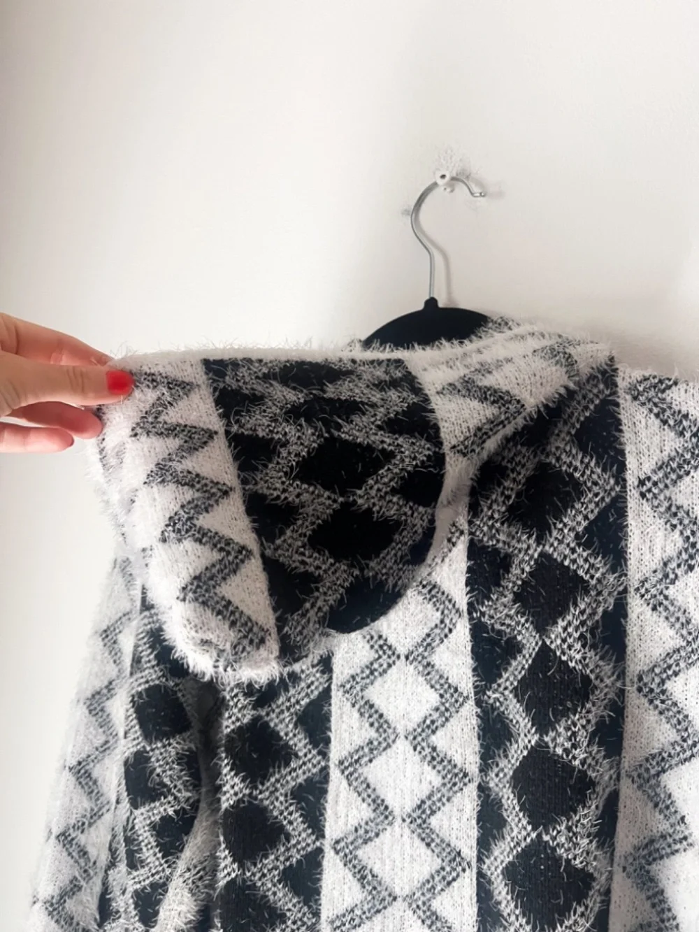 Wear to Love Fuzzy Hooded Cardigan XL Black White Geometric Boho Cozy Duster
